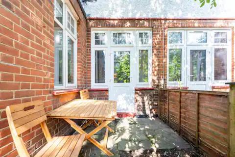 Апартаменти Garden Flat In Central Location Лондон Екстер'єр фото
